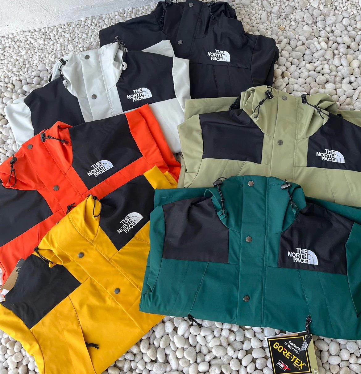 1990 Mountain Jacket Waterproof Windproof Breathable Outdoor Hooded Hiking Jacket - North Face 1990 Classic TNF Hiking Jacket Coat