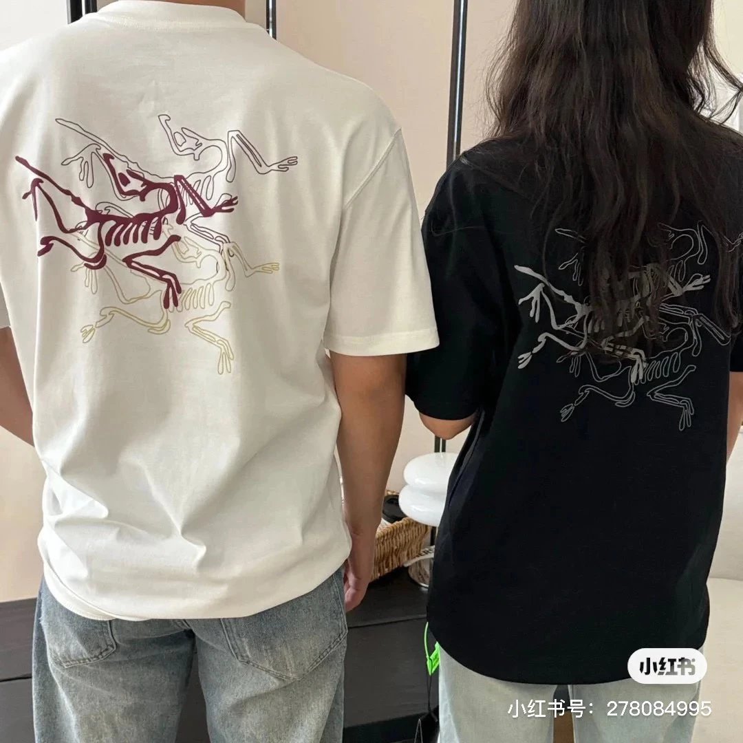 Best-seller Restock New Foam Distressed Graphic T-Shirt