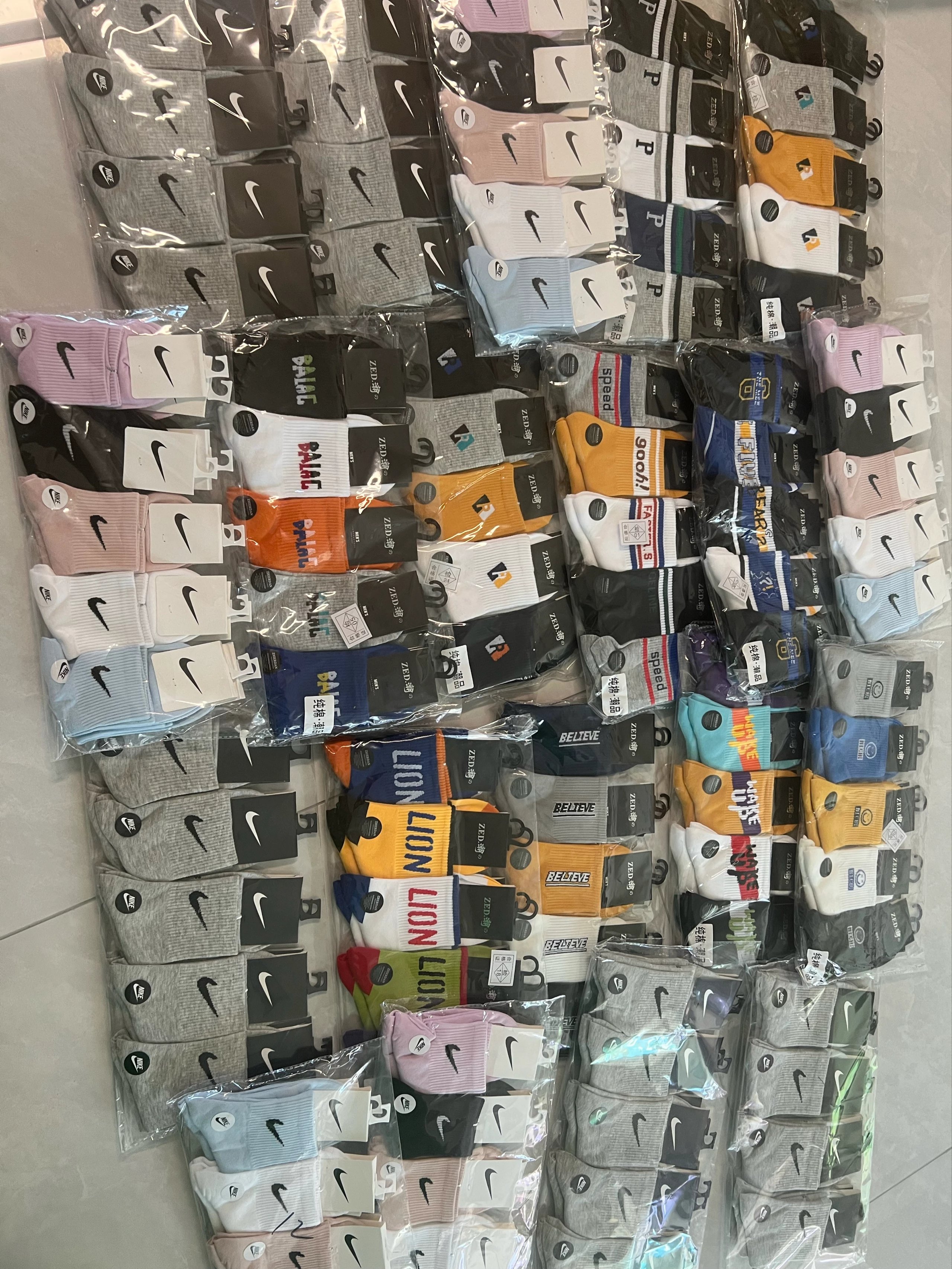 潮袜1双须下单鞋子后获赠 单拍不发 一双鞋子送一双