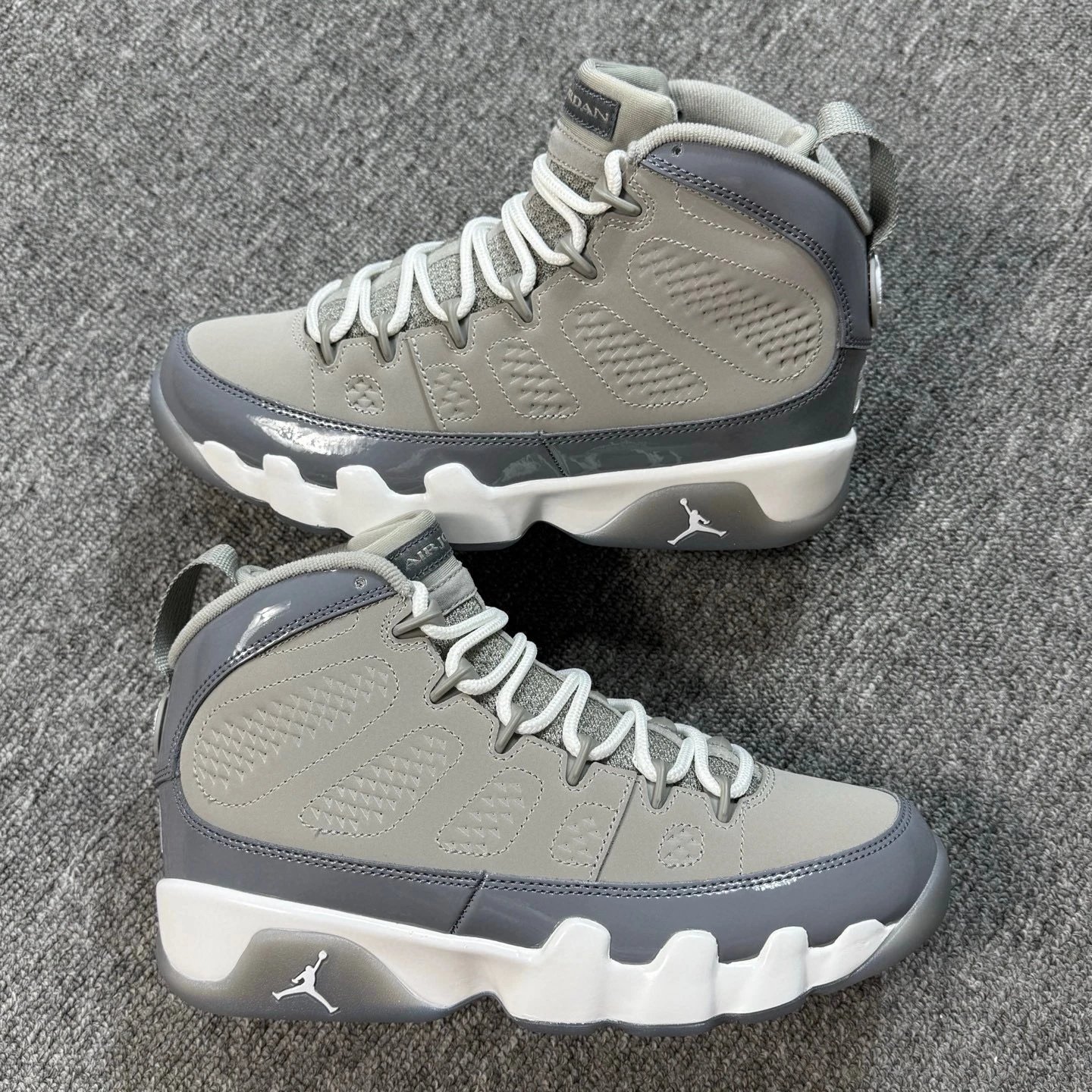 DG2.0 J9“ Cool Grey ”EV4794-011