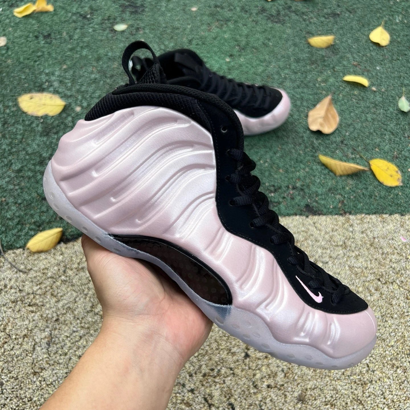 DG Foamposite“DMV Cherry Blossom”