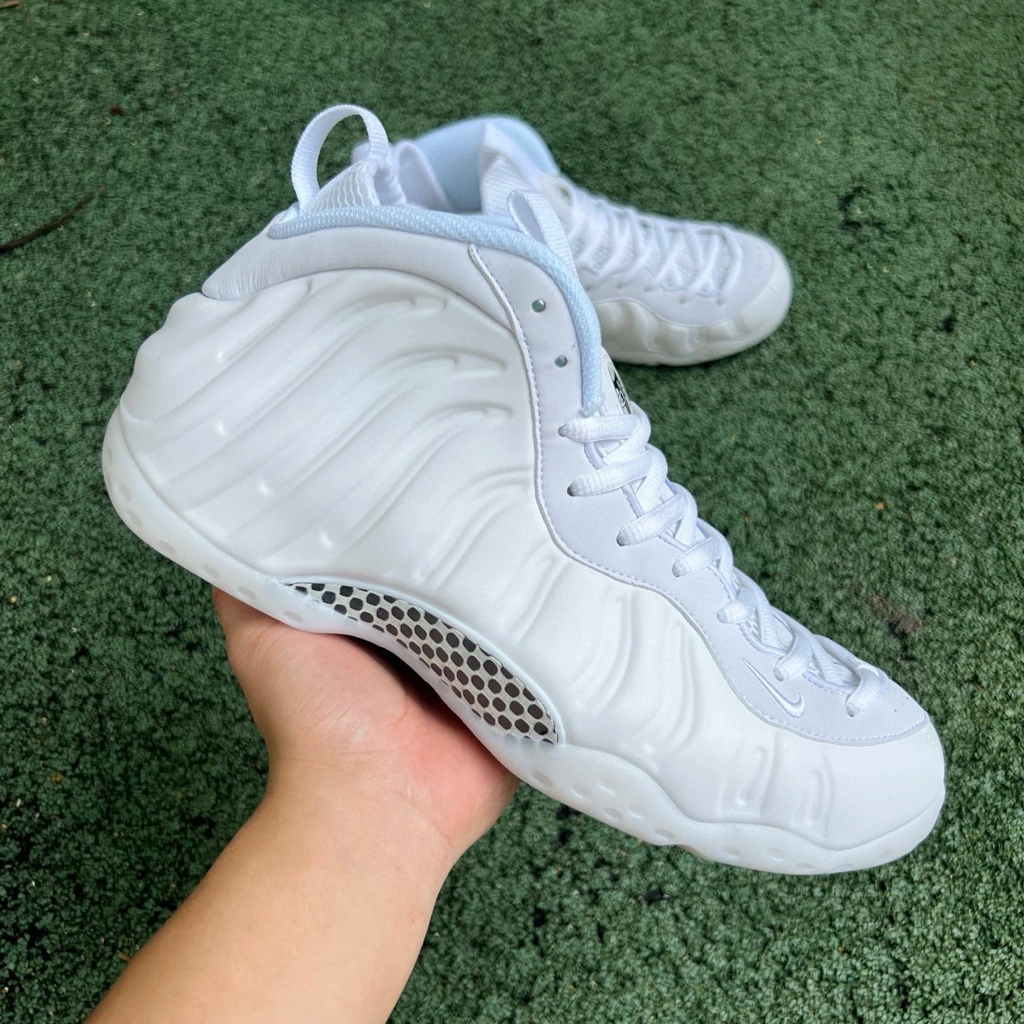 DG Foamposite“Triple White”HJ5195-100