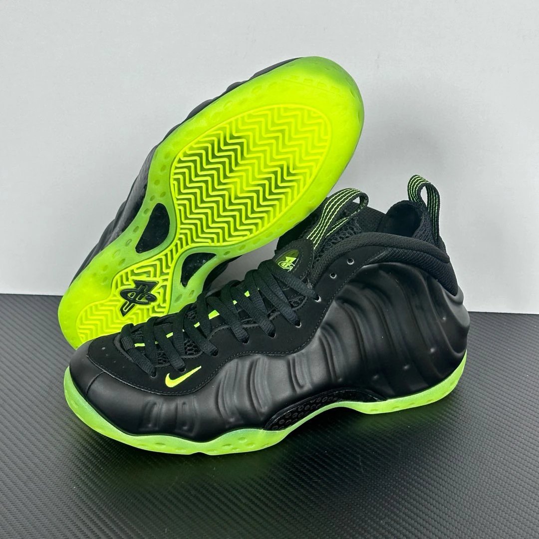 DG Foamposite“Black Volt”HF2902-001