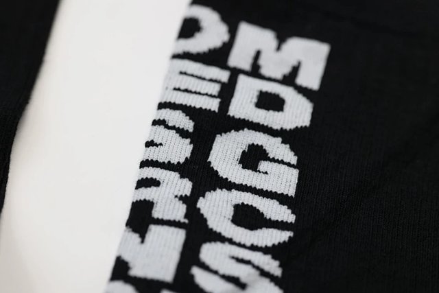 CDG Socks: seller detail photo 3