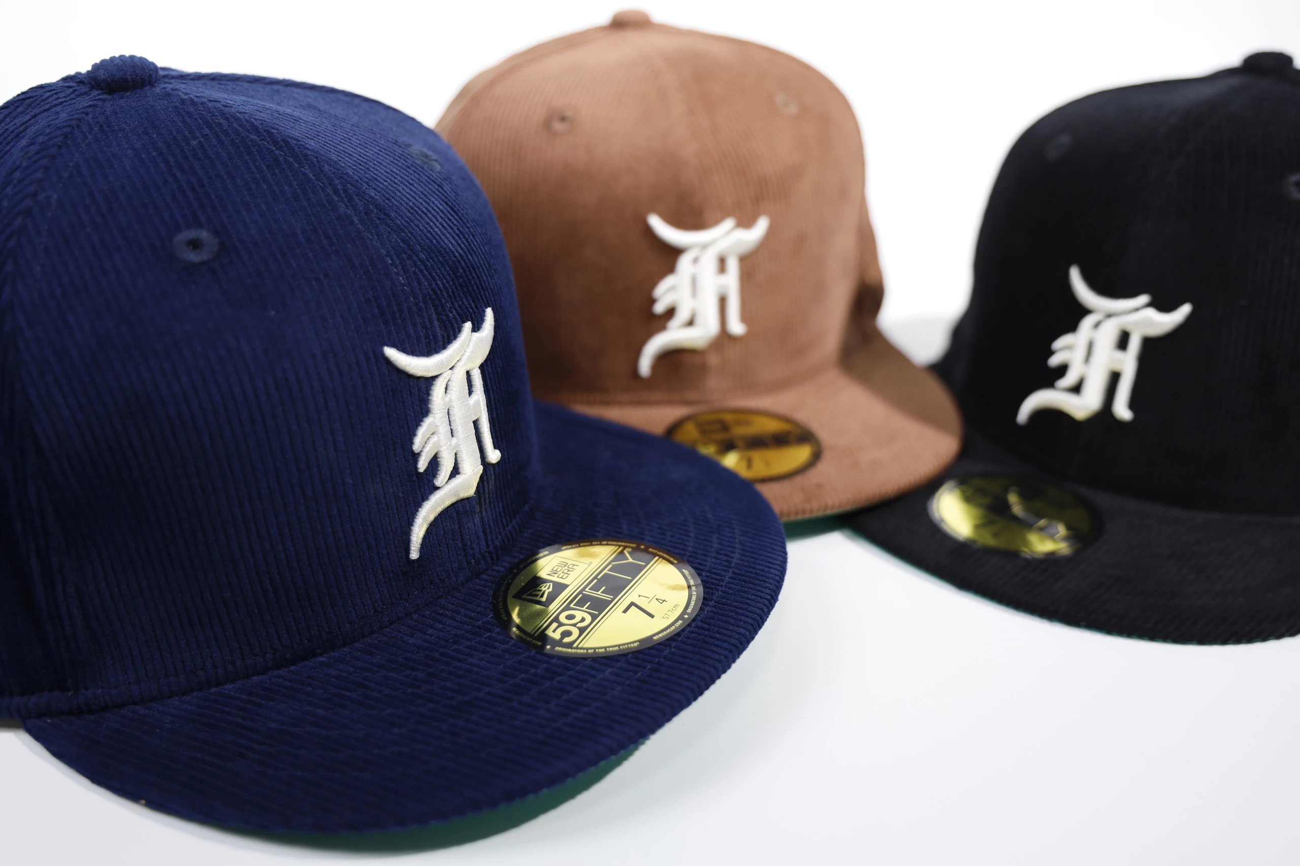 Corduroy embroidered flat brimmed baseball cap with flat brim, coffee black navy blue, am0k