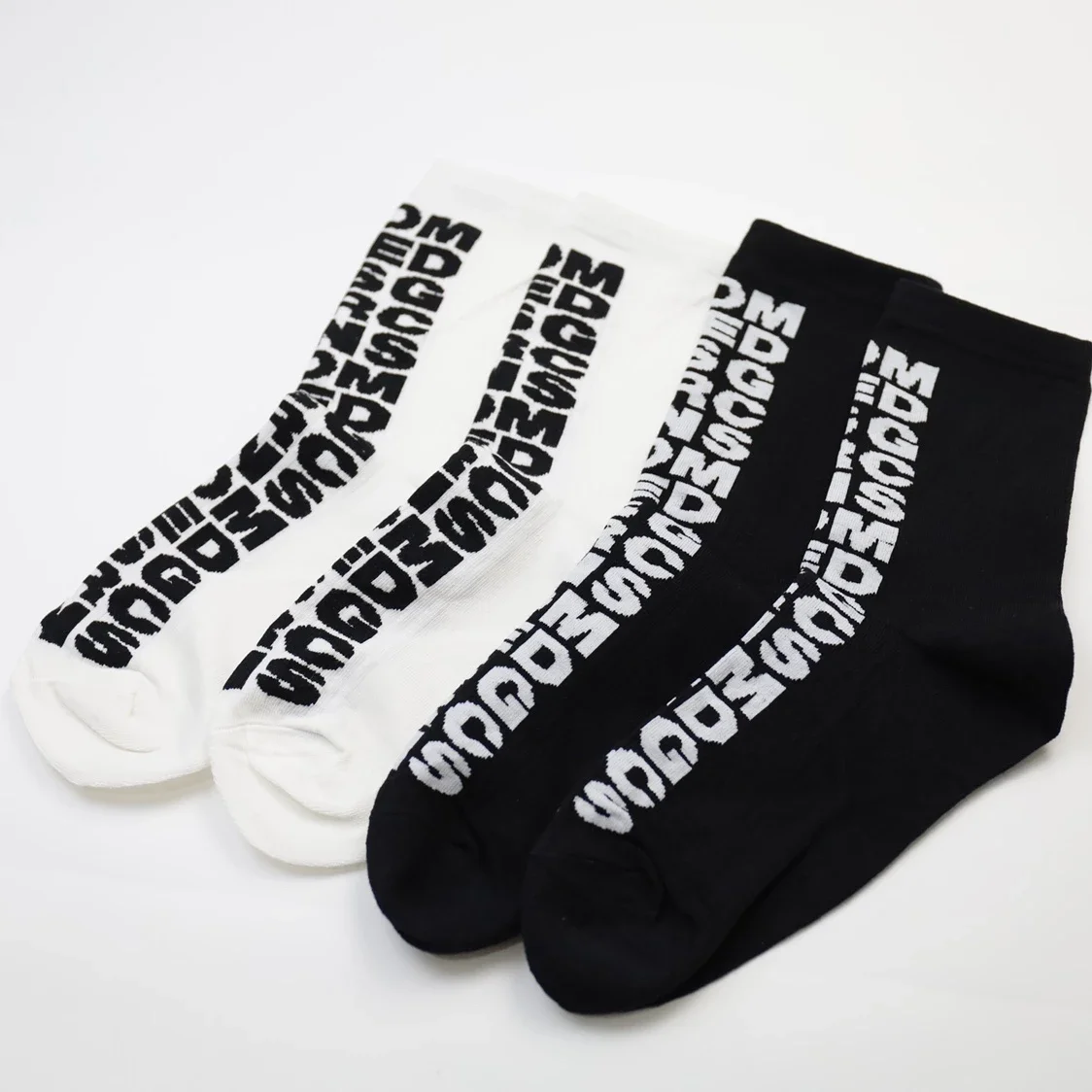 American-style all-over letter print mid-calf slouch socks