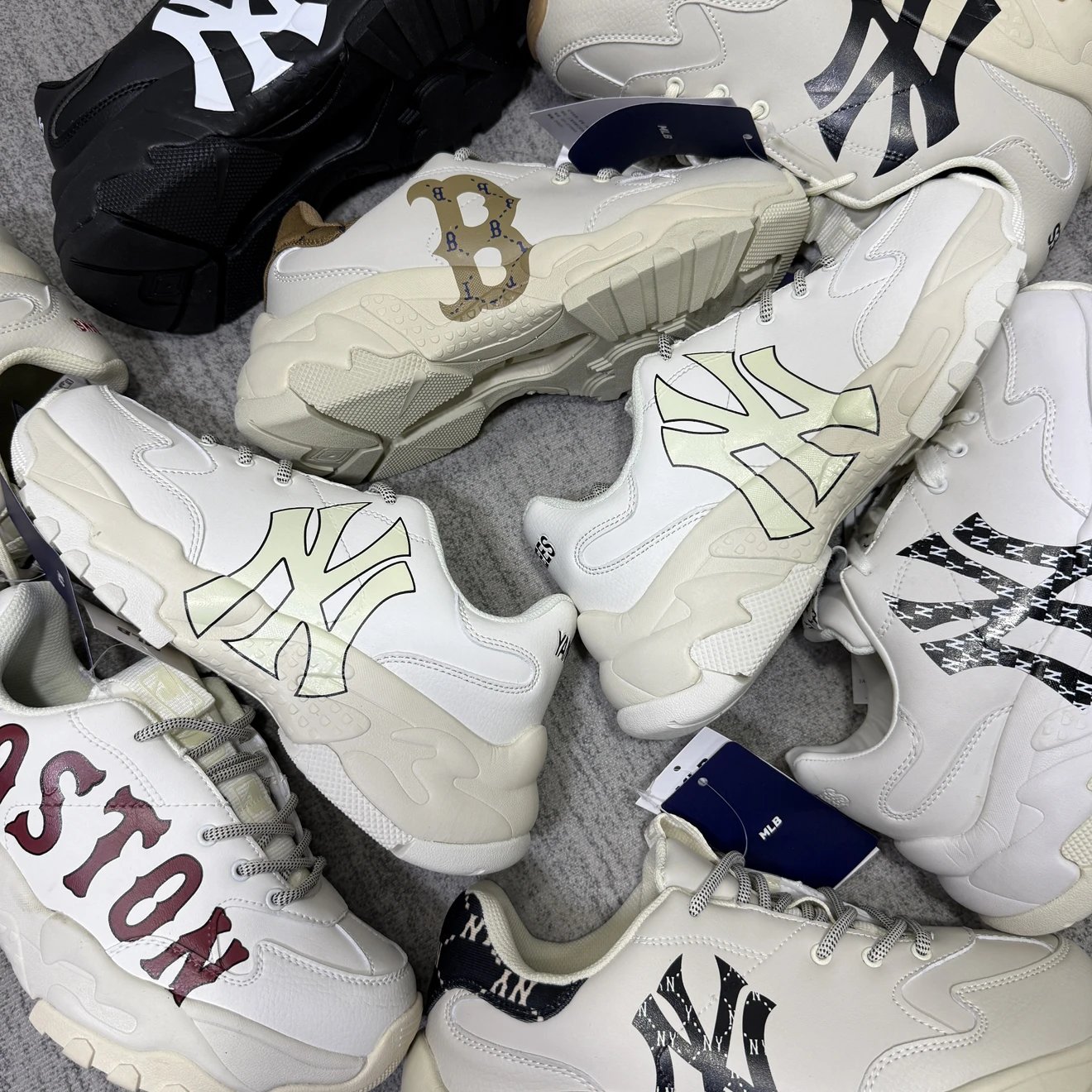 MLB New York Yankees Dad Shoe