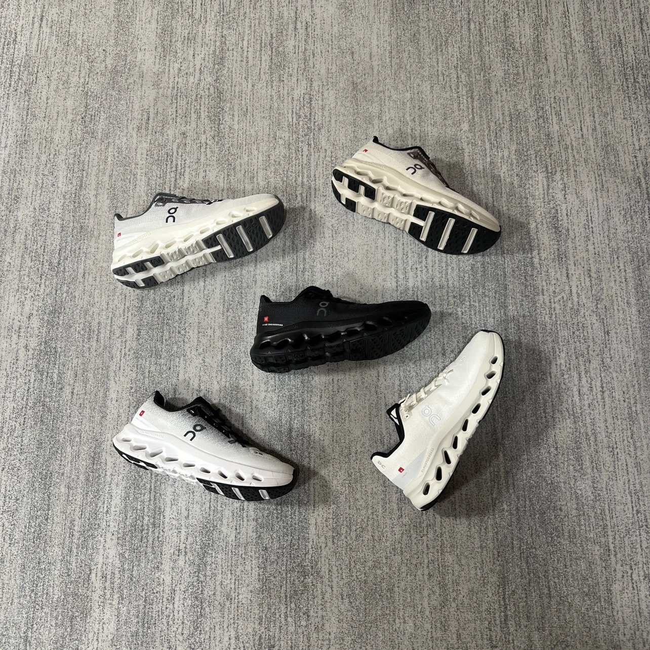 On Cloudtilt Round Toe Running Shoe