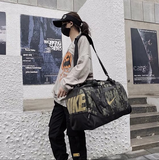 High quality Nike NK travel bag, fitness bag, crossbody training bag, dry wet separation swimming bag, large capacity travel luggage bag, men's sports basketball bag, women's bag
