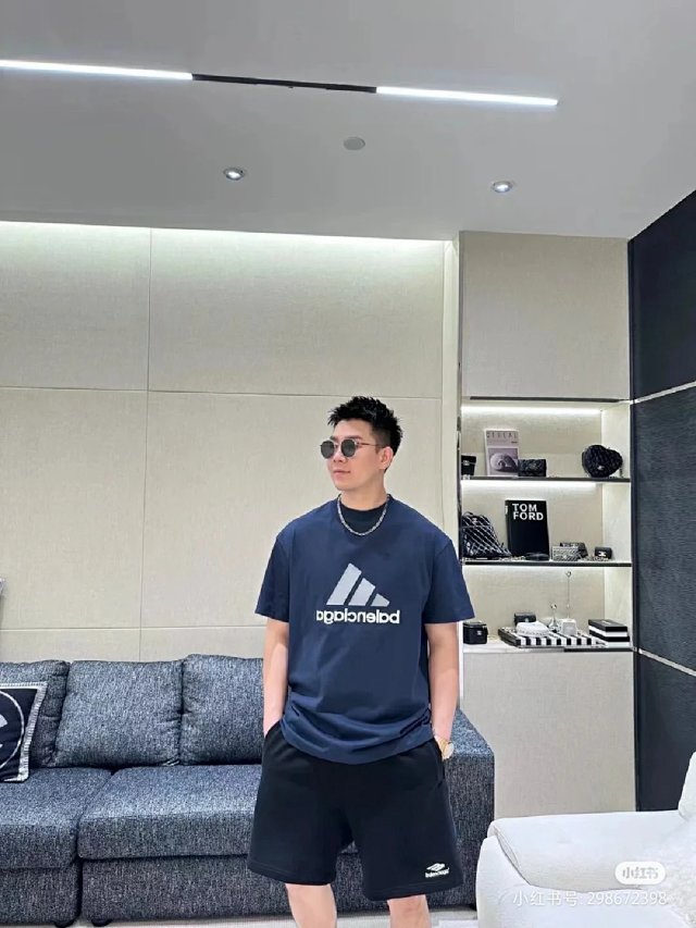Balenciaga T-Shirts: seller detail photo 6