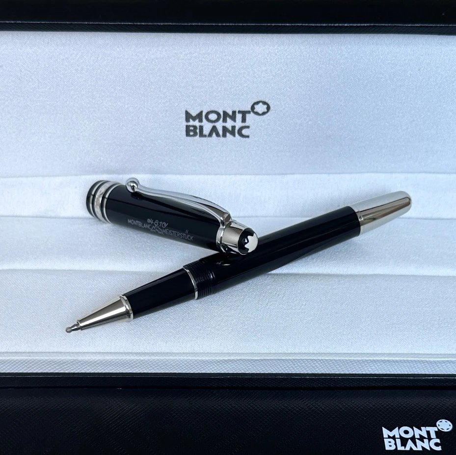 Black Silver Signature Pen