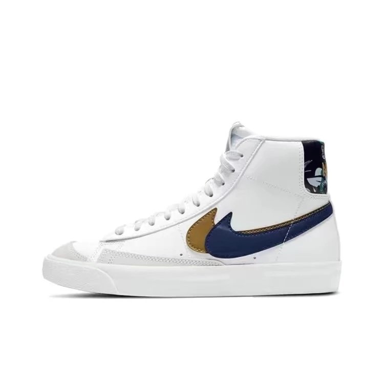 Nike Blazers · 2