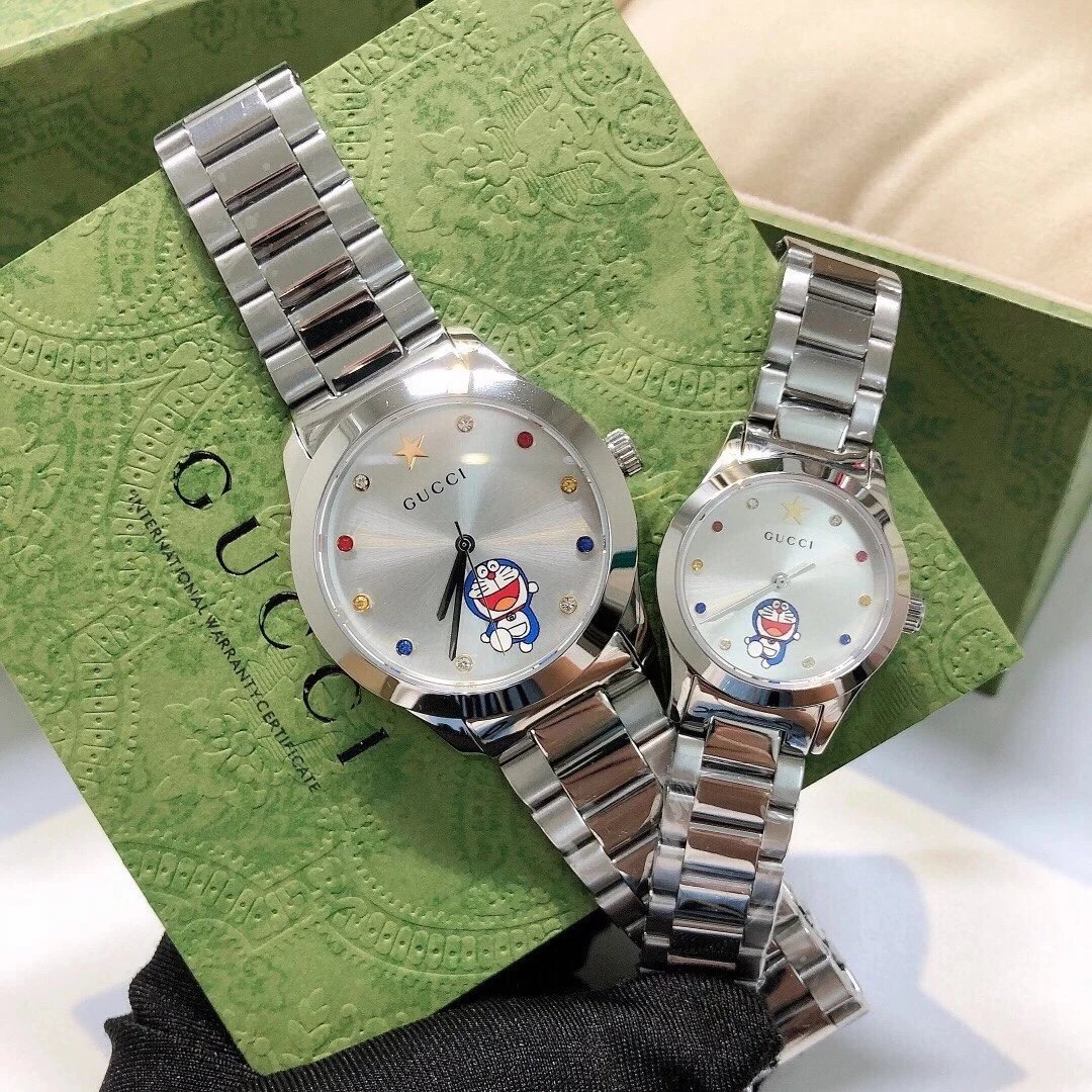 Gucci x Doraemon New Collaboration - Absolutely Adorable! The 50th Anniversary Doraemon is Just Too Cute. Bursting with Girly Charm, a Must-Have Blue Roundy. 316L Stainless Steel, Sapphire Crystal. Large 38mm, Small 26mm