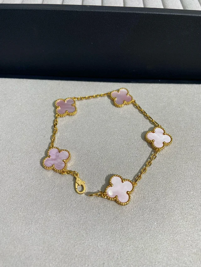 Unbranded Jewelry Four-Leaf Clover Chain Bracelet product detail image 13