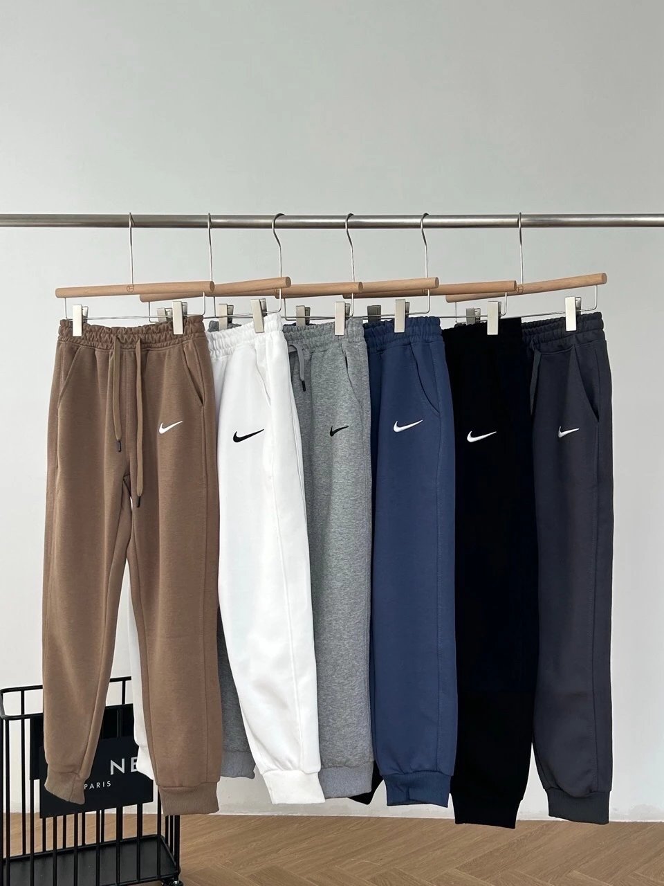 Popular welfare package with free shipping! Trendy NK hook cotton embroidered sanitary pants, heavy-duty embroidered small label cotton sanitary pants for both men and women, complete three labels, high-quality, non pilling, non deforming, and non shrinking. Friends who like loose fit can choose to enlarge the size appropriately, with a maximum weight of about 210 pounds
