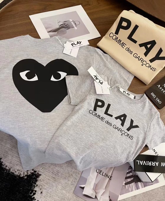 Special price pop-up package! Chuanjiu family classic parent-child letter eyes love double-sided printed cotton short-sleeved, 200g combed cotton T-shirt high quality with the original collar tag tags do not pilling, not deformation, not shrinkage, adult models of children's clothing have, if you need other colors can contact customer service, their own factories can be customized ha!