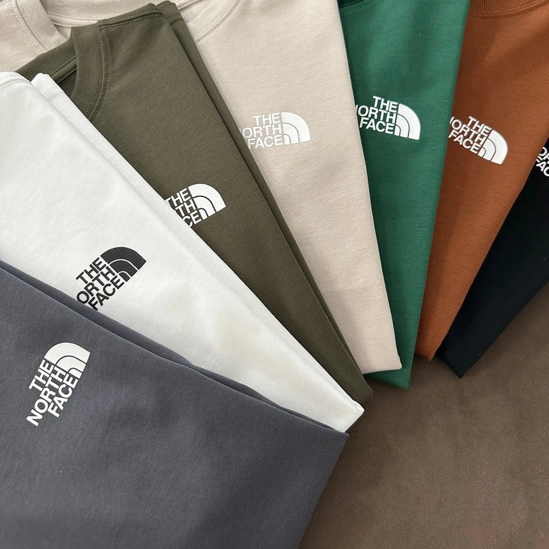 Discounted and popular items with free shipping! North face classic small label printed pure cotton short sleeved T-shirt for both men and women, 220g combed pure cotton shoulder down version T-shirt, high-quality three label complete without pilling or deformation, dark green collar and clothing color consistent, collar label and tag as shown in Figure 9, please be informed in advance