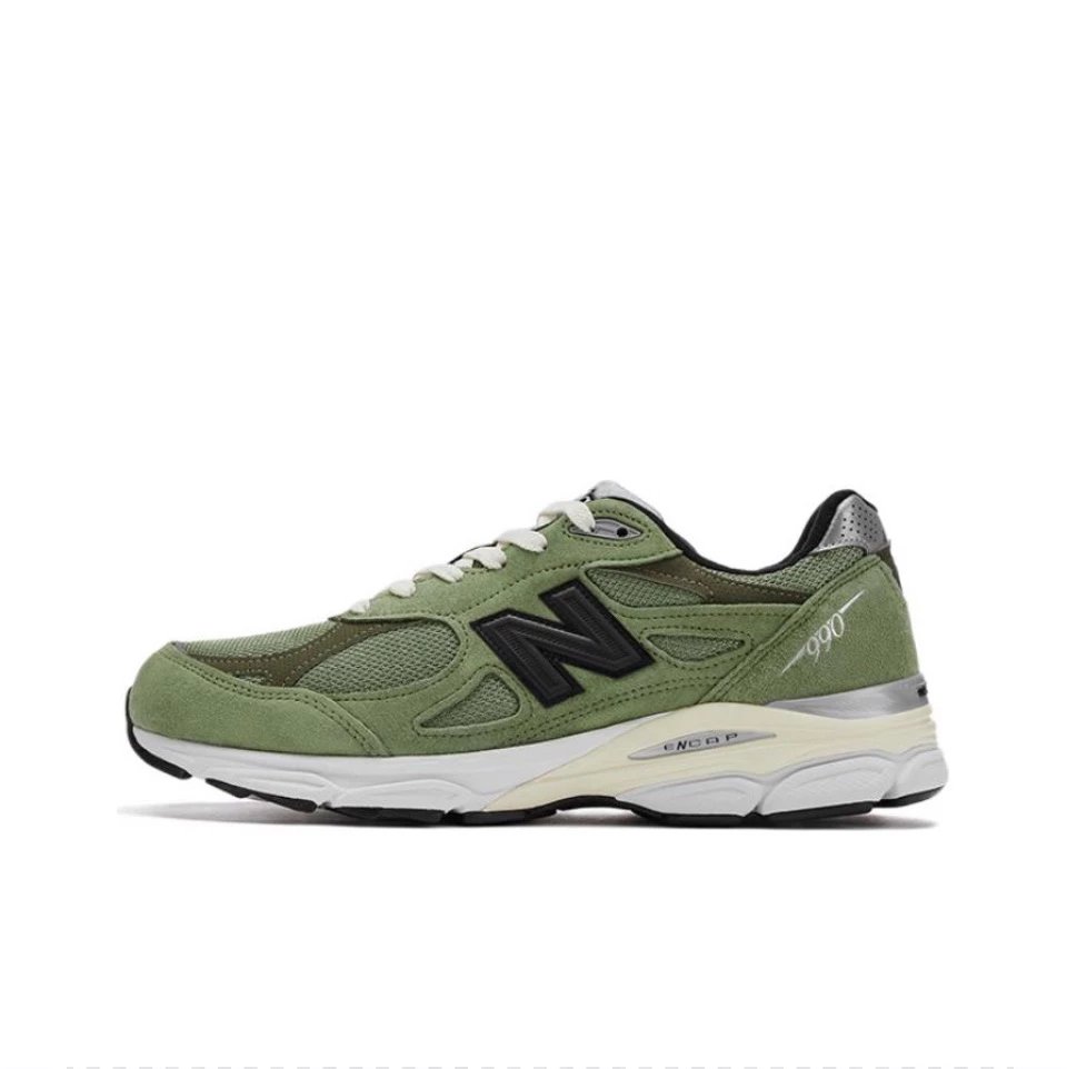 New Balance 990 · 4