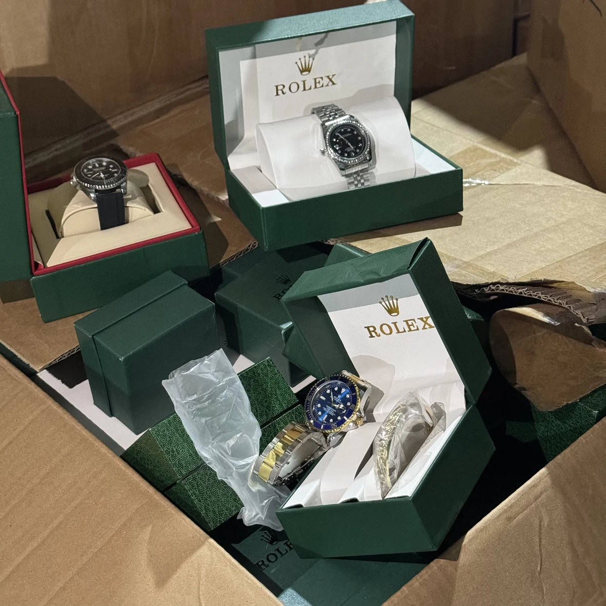 Heritage Welfare Watch Blind Box Style Random Electronic Mechanical Randomly Sent Order No Return or Exchange Heritage Welfare Watch Blind Box Style Random Electronic Mechanical Randomly Sent Order No Return or Exchange