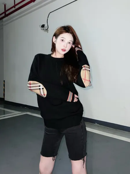 Burberry Check-Elbow Patch Crewneck Sweater Black - 28