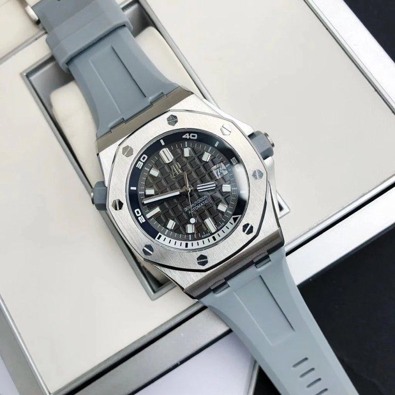 Watch from Three-legged