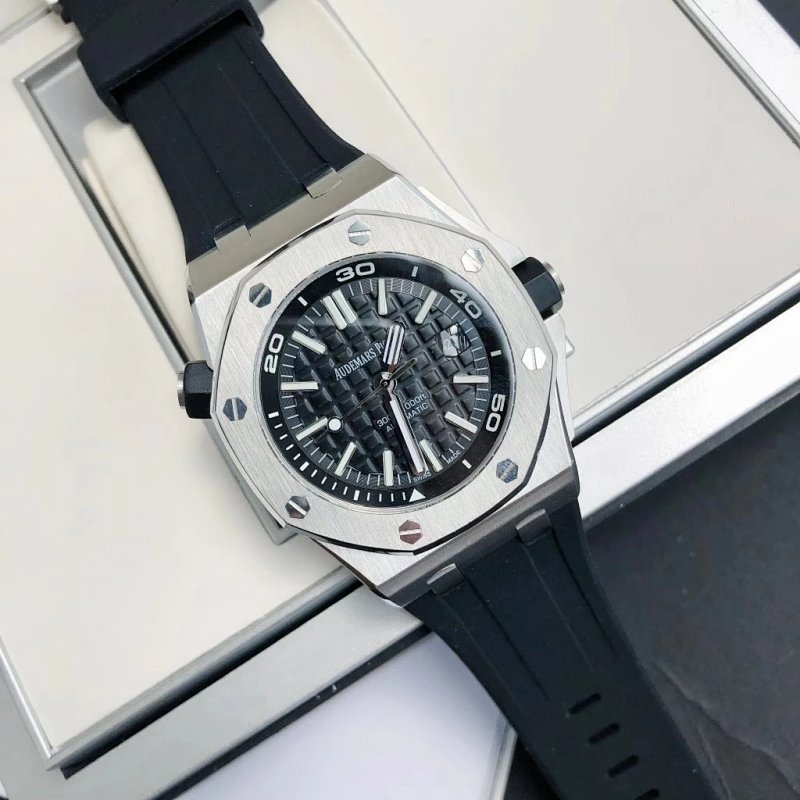 Watch from Three-legged