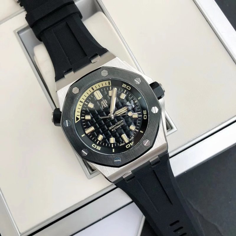 Watch from Three-legged