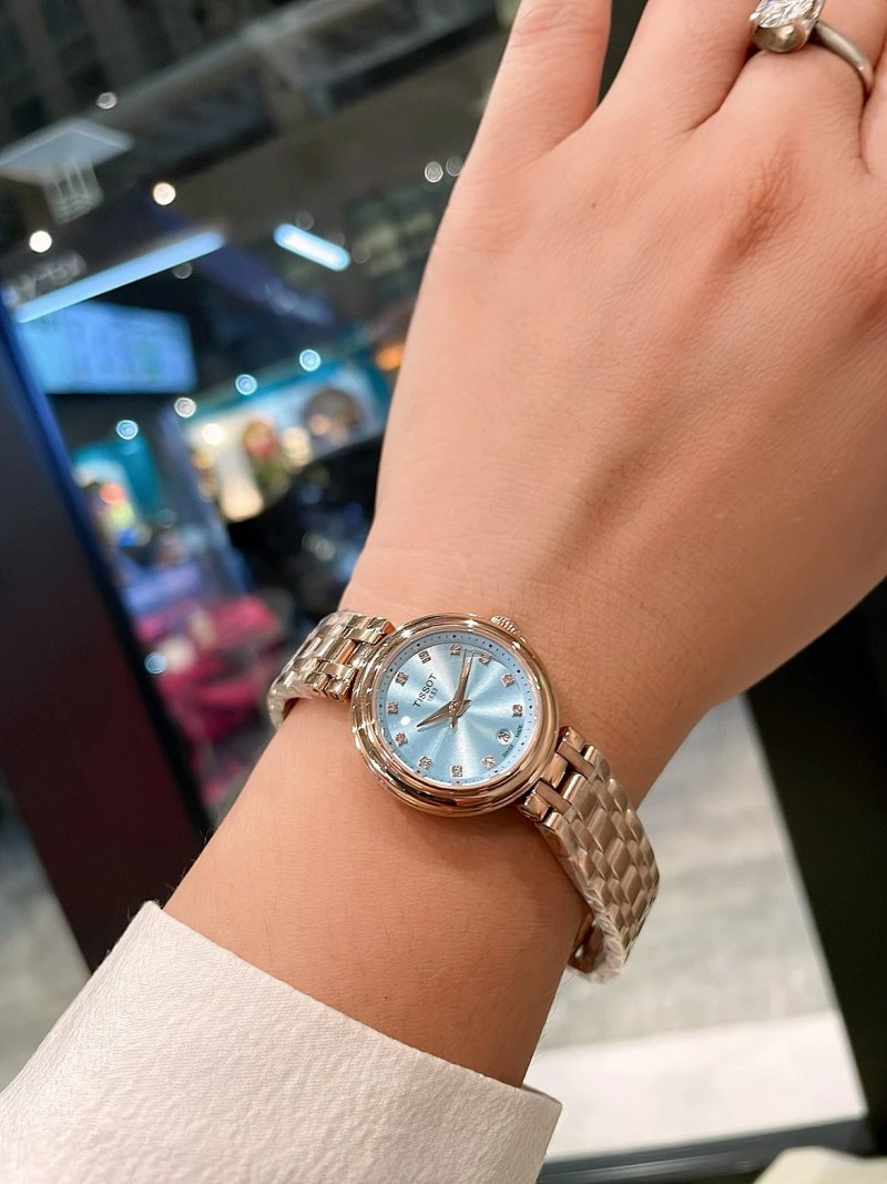 Watch from Three-legged