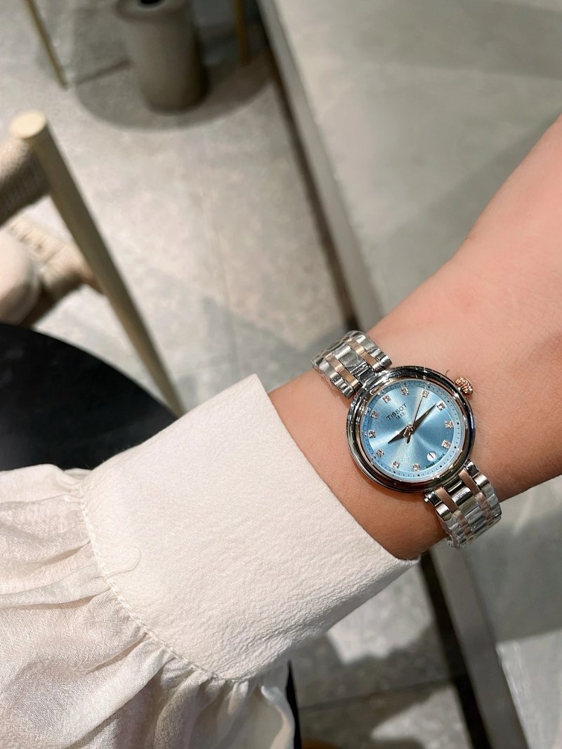 Watch from Three-legged