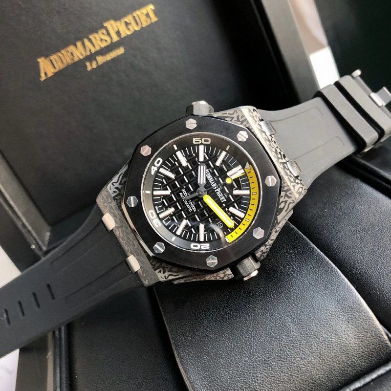 Watch from Three-legged
