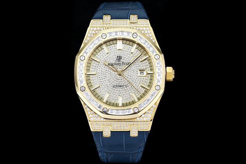 Watch from Three-legged