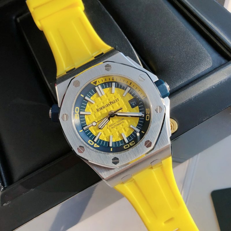Watch from Three-legged