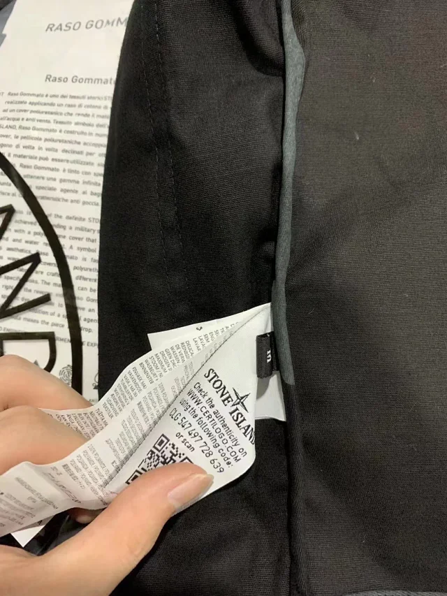 Stone Island Vests Multi-Pocket Utility Vest product detail image 24