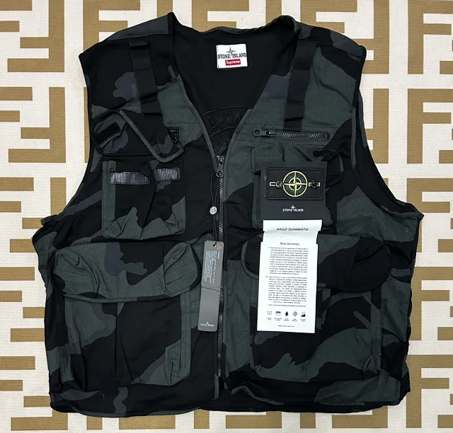 Stone Island Vests Multi-pocket utility vest product detail image 1