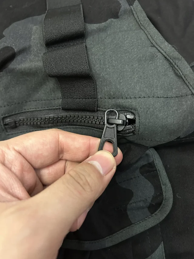 Stone Island Vests Multi-pocket utility vest product detail image 4