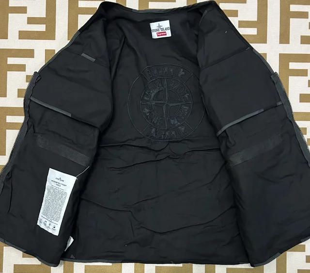 Stone Island Vests Multi-Pocket Utility Vest product detail image 10