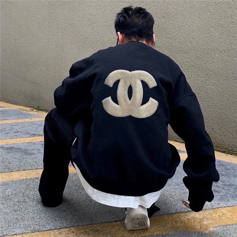 Chanel front and back towels embroidered with double C patterns, navy blue hoodie, Chanel towel embroidered round neck hoodie, long sleeved T-shirt, Chanel front and back size logo, Chanel towel embroidered hoodie, male and female students' best friend couple's outfit, sports and leisure, autumn and winter plus velvet thick hoodie, Chanel towel embroidered with velvet hoodie, Xiaoxiang hoodie, Xiaoxiang long sleeved shirt
