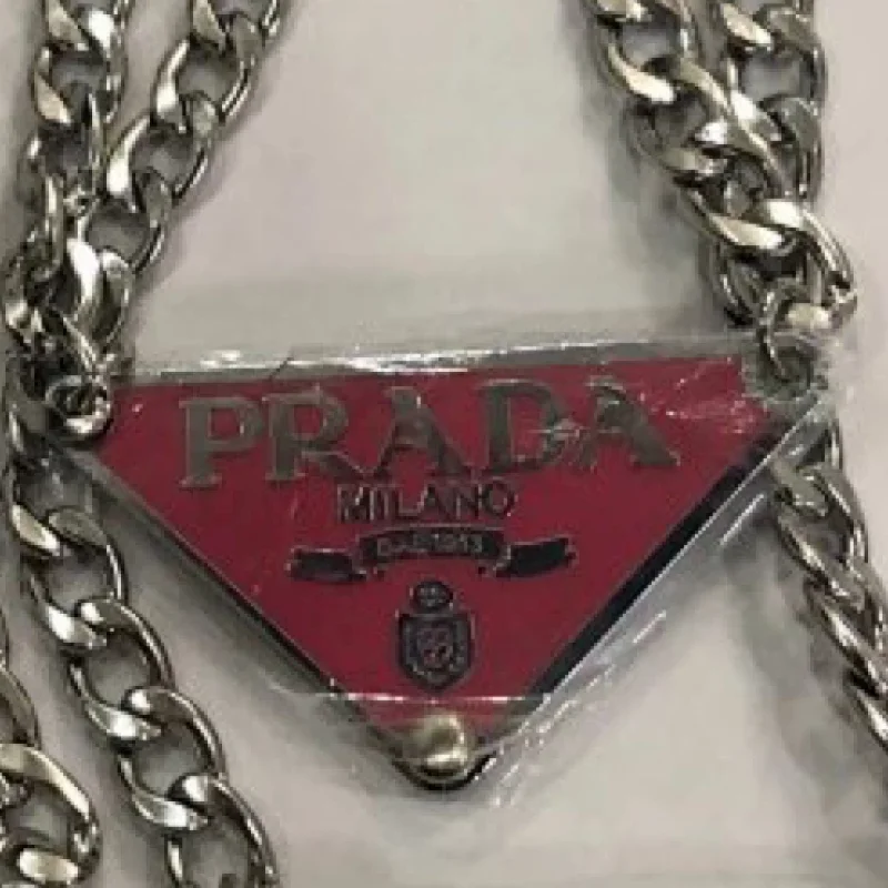Prada - rep biżuteria