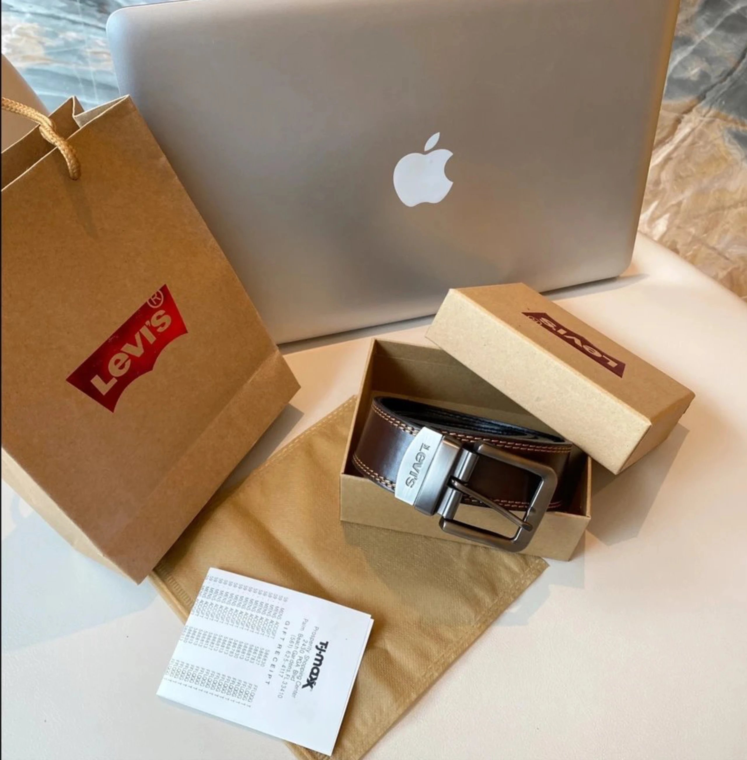 [Quick leak detection/comparable to 1:1zp restoration] The old link has been removed! Long term supply! L * vis Li Wei Jia Belt Gift Box Set/Full Set of Accessories with Puncher Regular Price 99+Version Gift Box Set Belt Belt