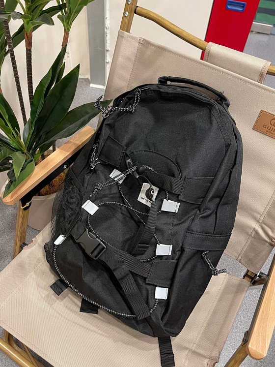 Classic Canvas Skate Backpack - Large Capacity Rucksack for Work & Commute
