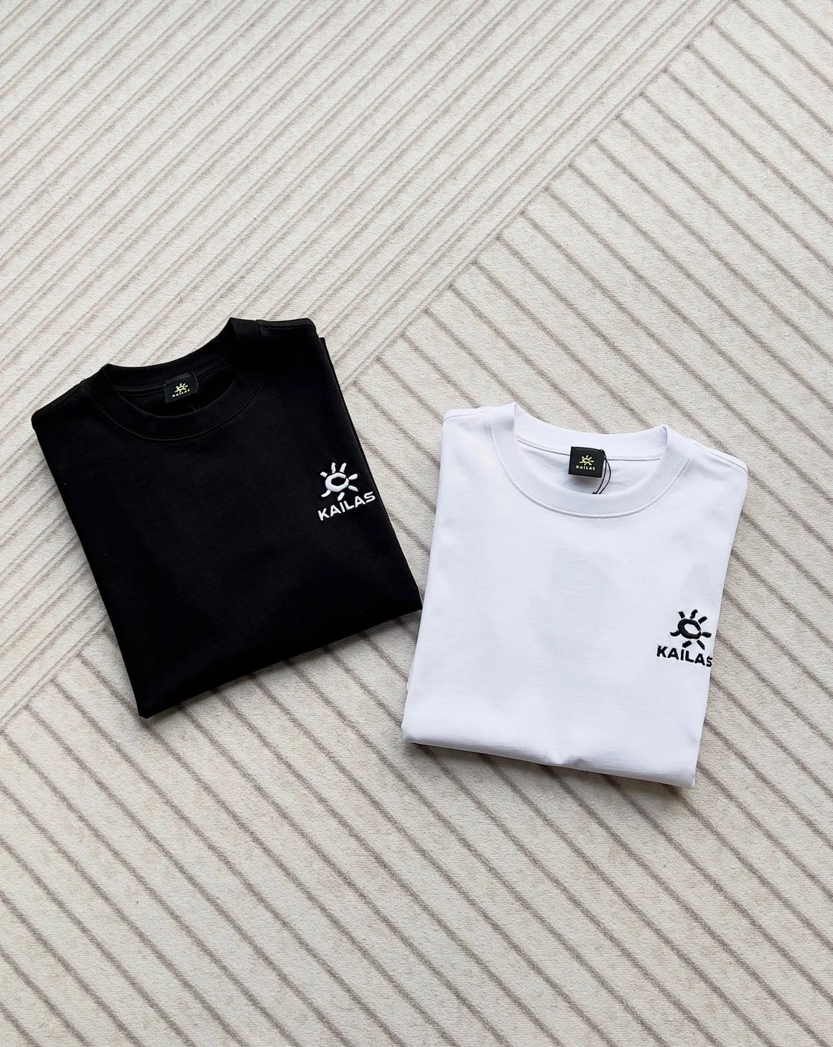 Supreme Logo T-Shirt foto 2