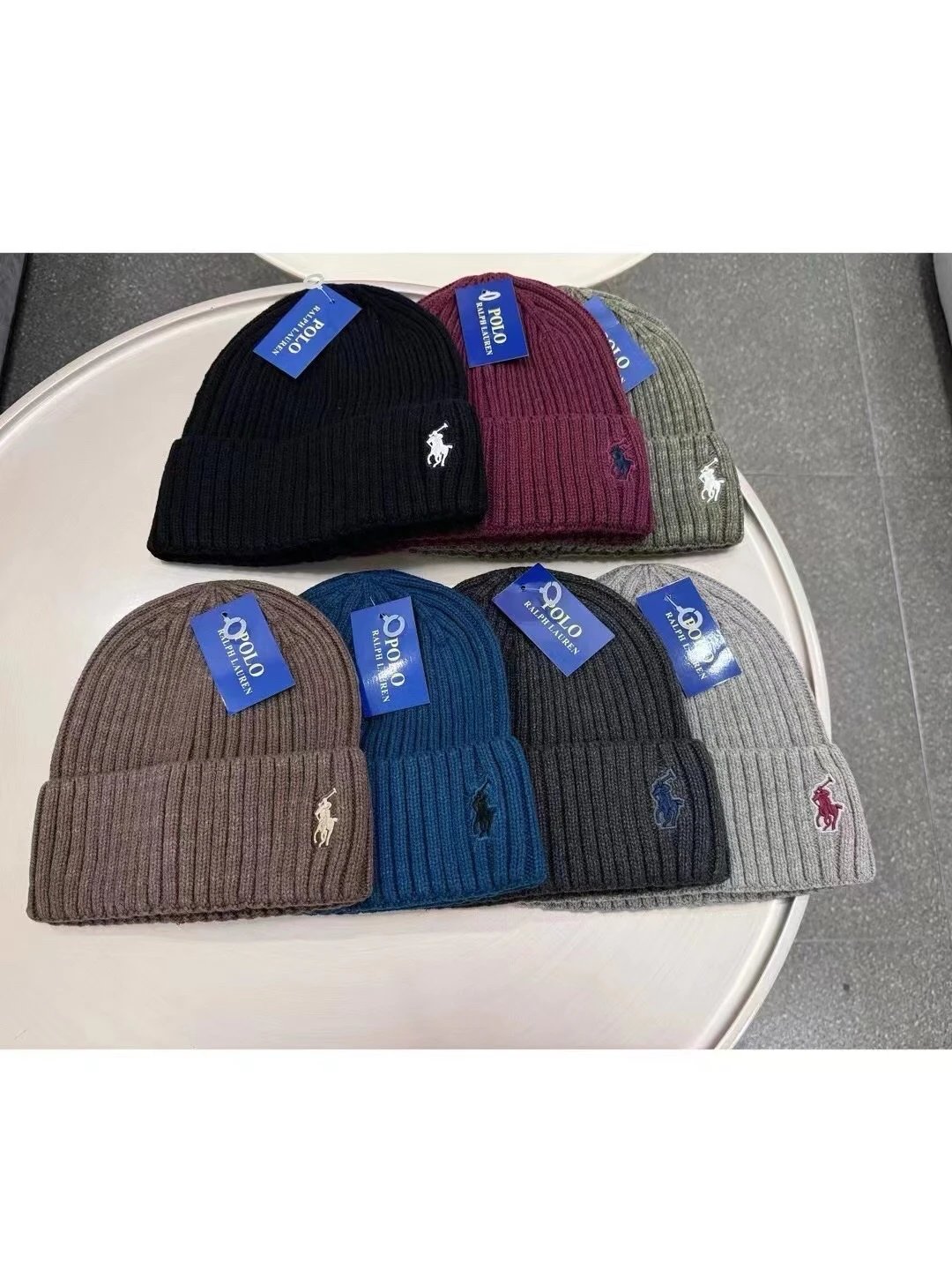 Supreme Logo Beanie