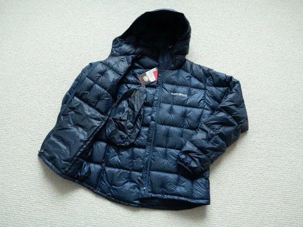 Design Montbell Down Jacket Green with Black Panels Down Jacket - 11