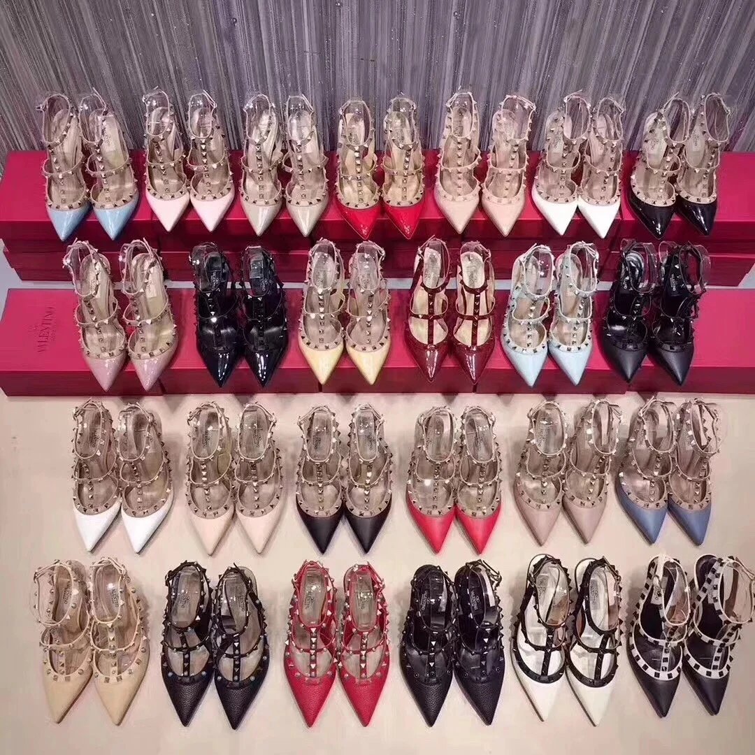 Valentino华伦天奴 2021年春夏新款经典华伦天奴铆钉凉鞋时尚百搭潮流尖头高跟鞋绑带平底鞋女高跟鞋女细跟单鞋女