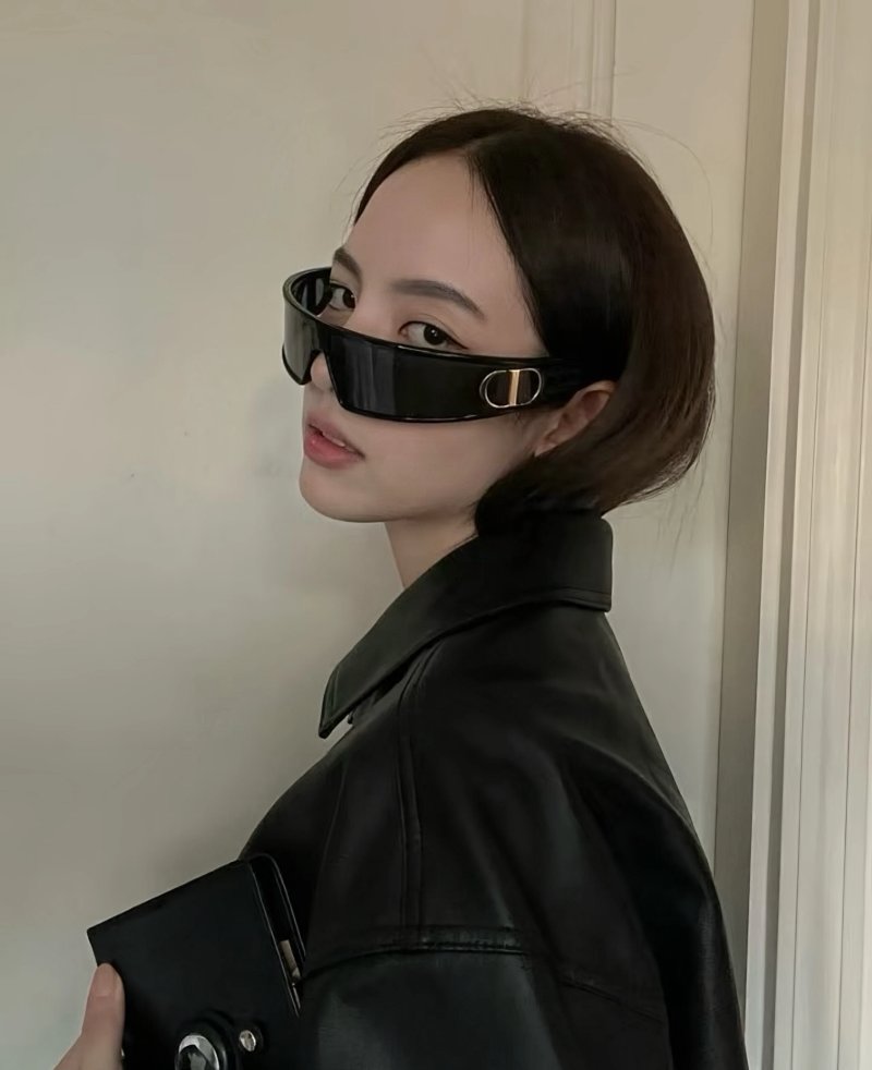 Glasses from Yin Kuang's Shop