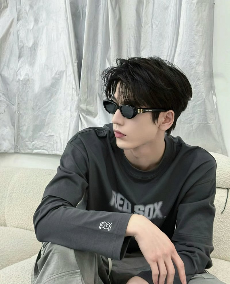 Glasses from Yin Kuang's Shop