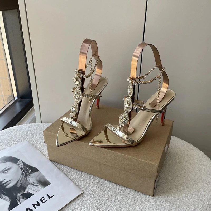 Sandals from Xiepu