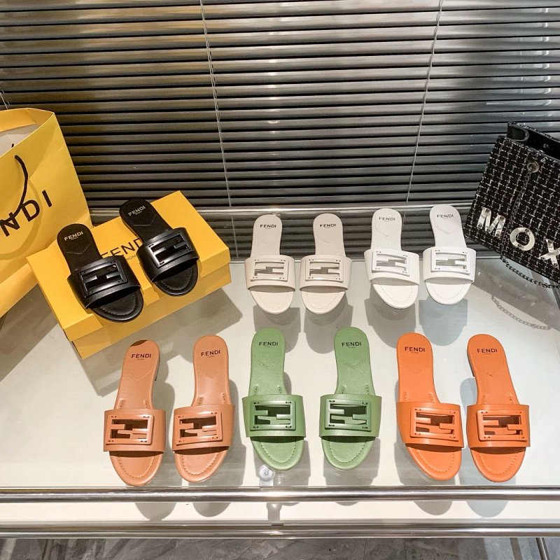 Fendi slides