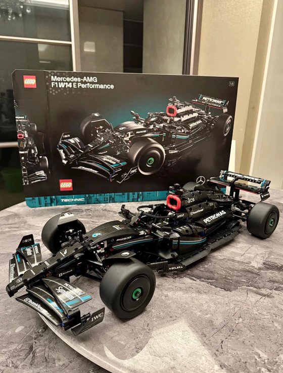 LEGO 42171 Mercedes-Benz AMG F1 Car Building Kit