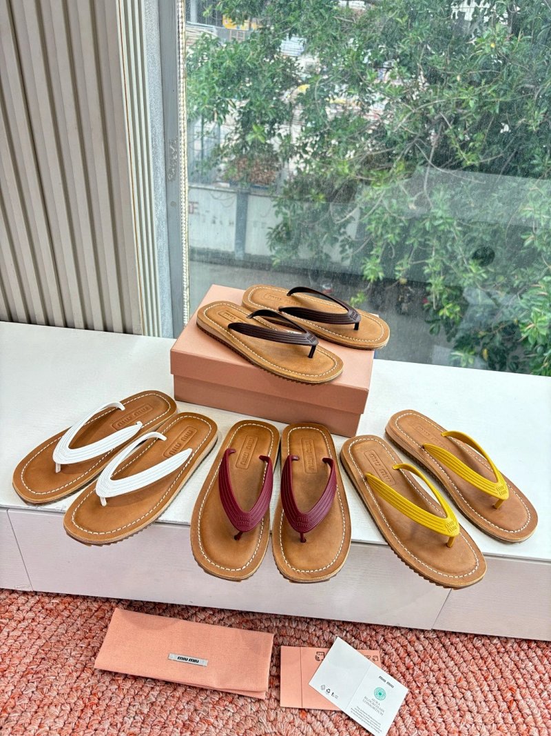 Miu Miu slides